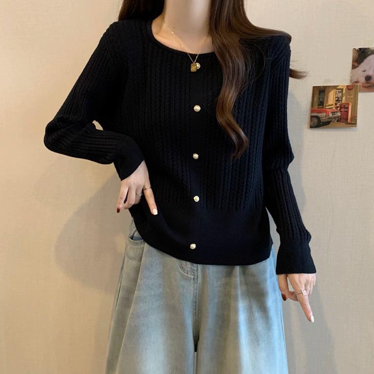 秋冬显瘦洋气针织衫女装毛衣上衣大码韩版气质单排扣胖mm别0928c