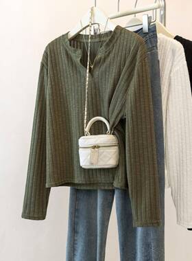 绿色V领正肩长袖T恤女春装大码胖内搭显瘦打底衫独别致上0111e