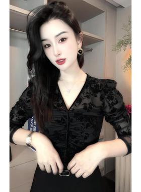春季新款V领网状长袖t恤女士黑色底裤衬衫高底优雅修身上衣1229w