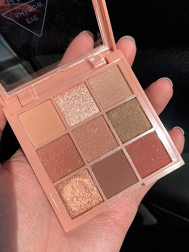 学生款防水九色眼影盘防水