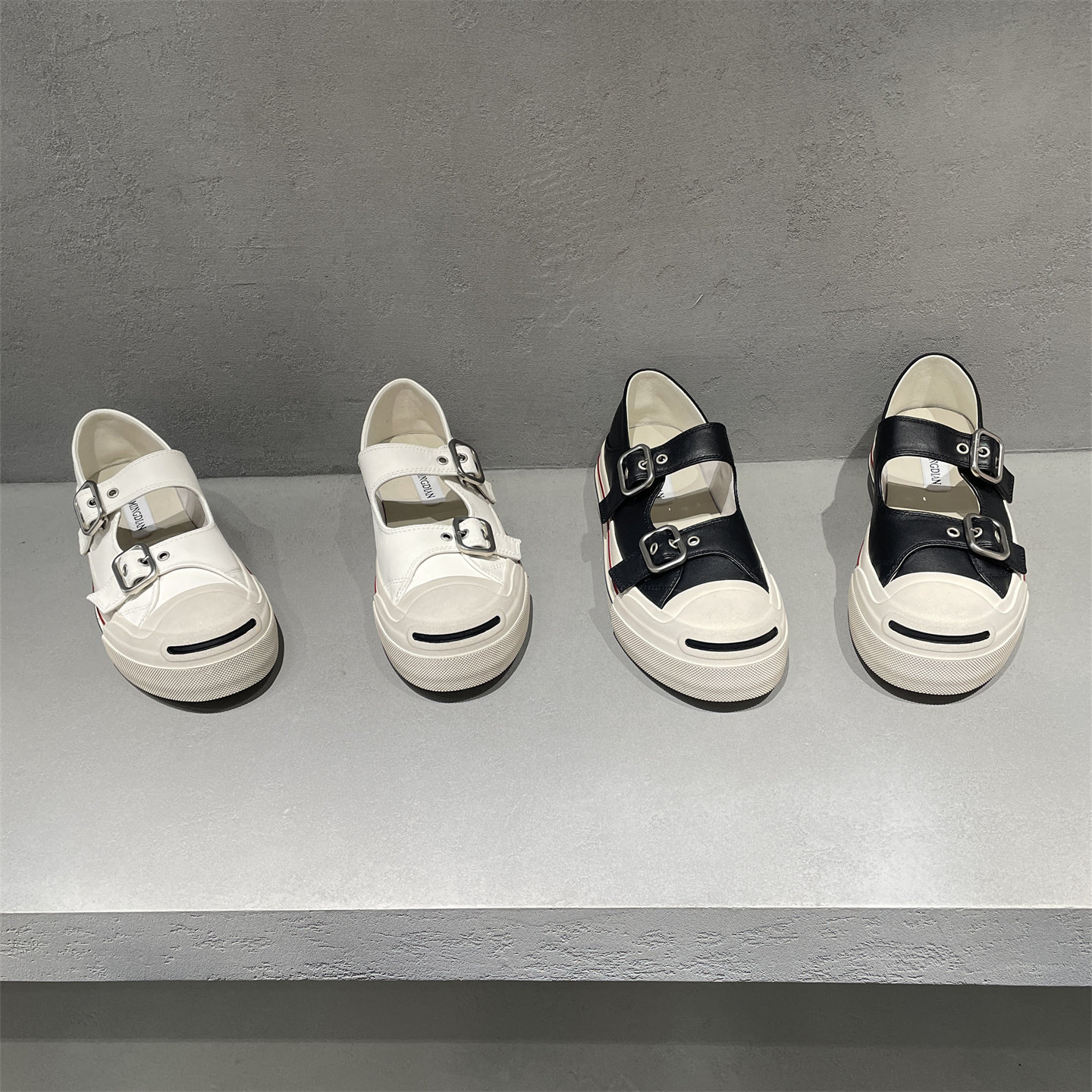 欧洲站2026春款休闲真皮女鞋百搭时尚舒适浅口做旧新品平底板鞋