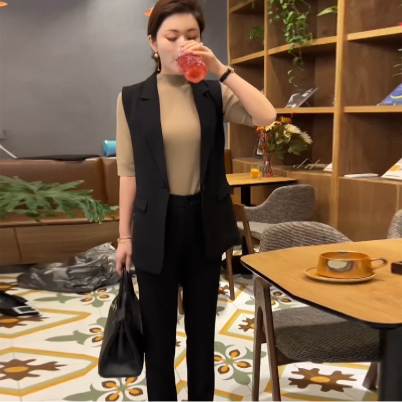 西装马甲女2024新款春秋韩版中长款側开叉爆款西服马夹外穿背心