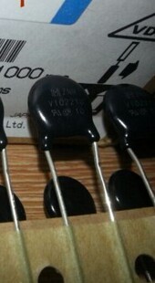 压敏电阻ER  ZNRV14431U   V14431U    松下原装进口 可直拍