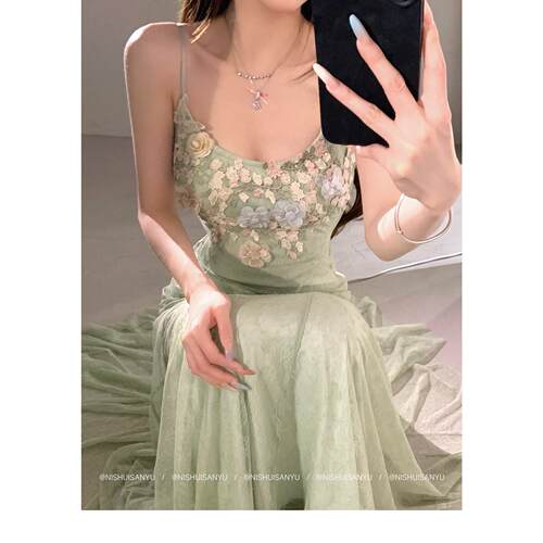 NSSY溺水三鱼海边度假吊带裙绿色连衣裙女春绝美漂亮包臀修身长裙
