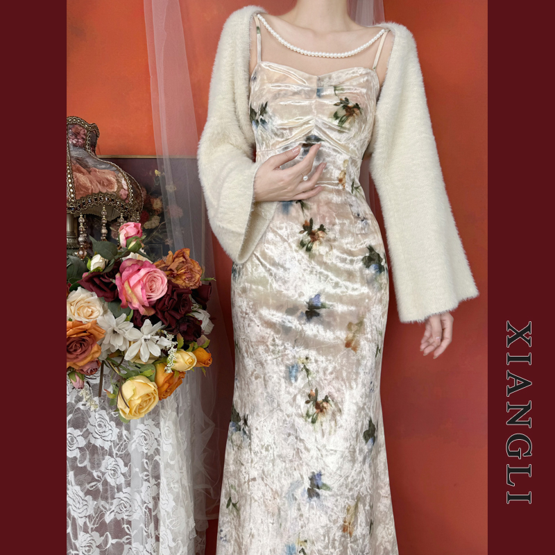 法式复古宫廷轻奢吊带丝绒鱼尾裙