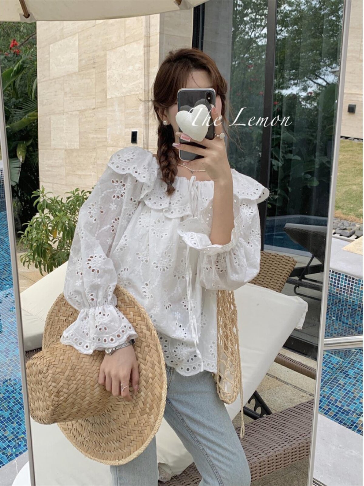 2024 이른 봄 새로운 디자인 여성용 중공 원라인 칼라 자수 블라우스 매우 요정 상의 슈퍼 요정 기질 셔츠