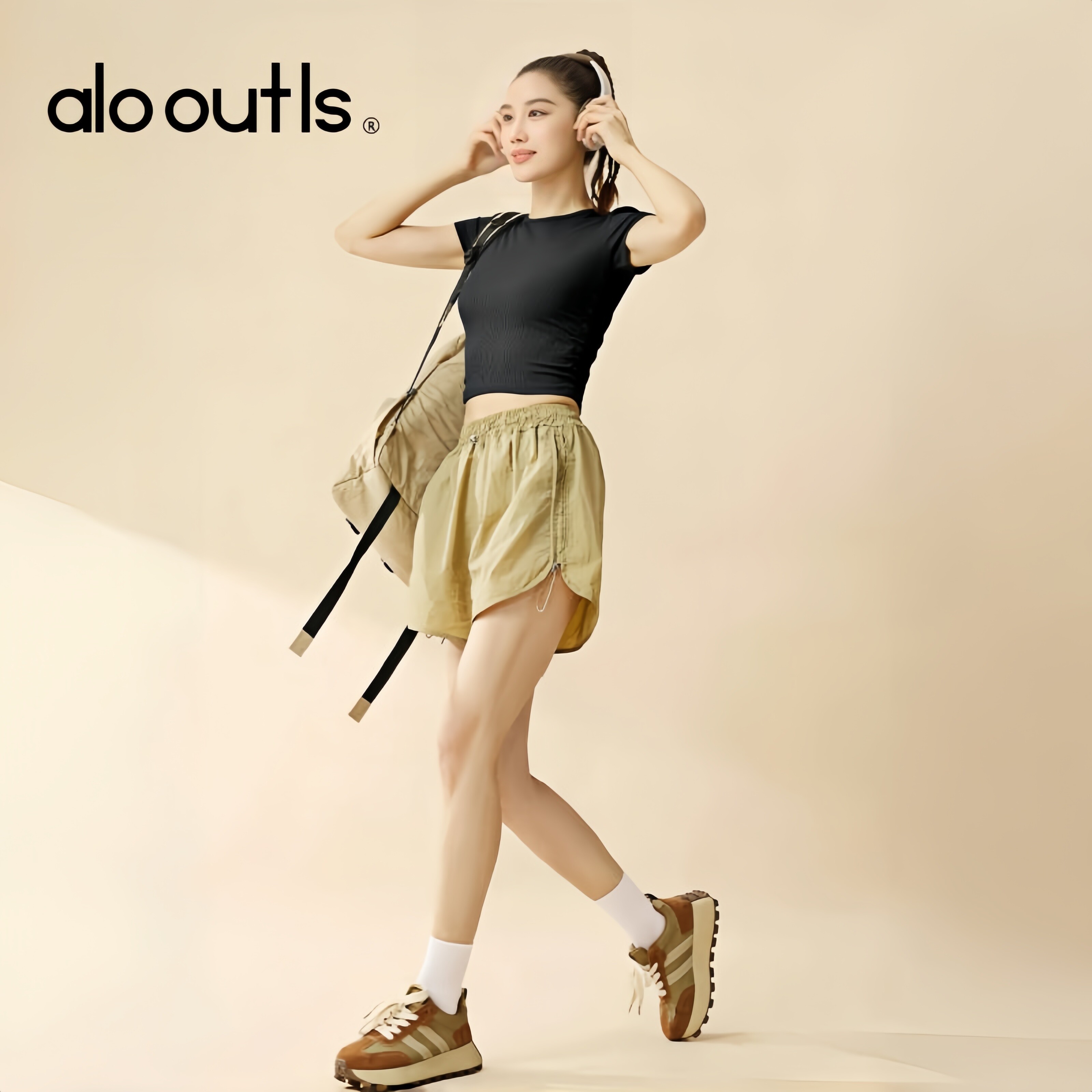 alo outls官方奥莱店户外运动透气健身短袖夏季显瘦瑜伽服上衣