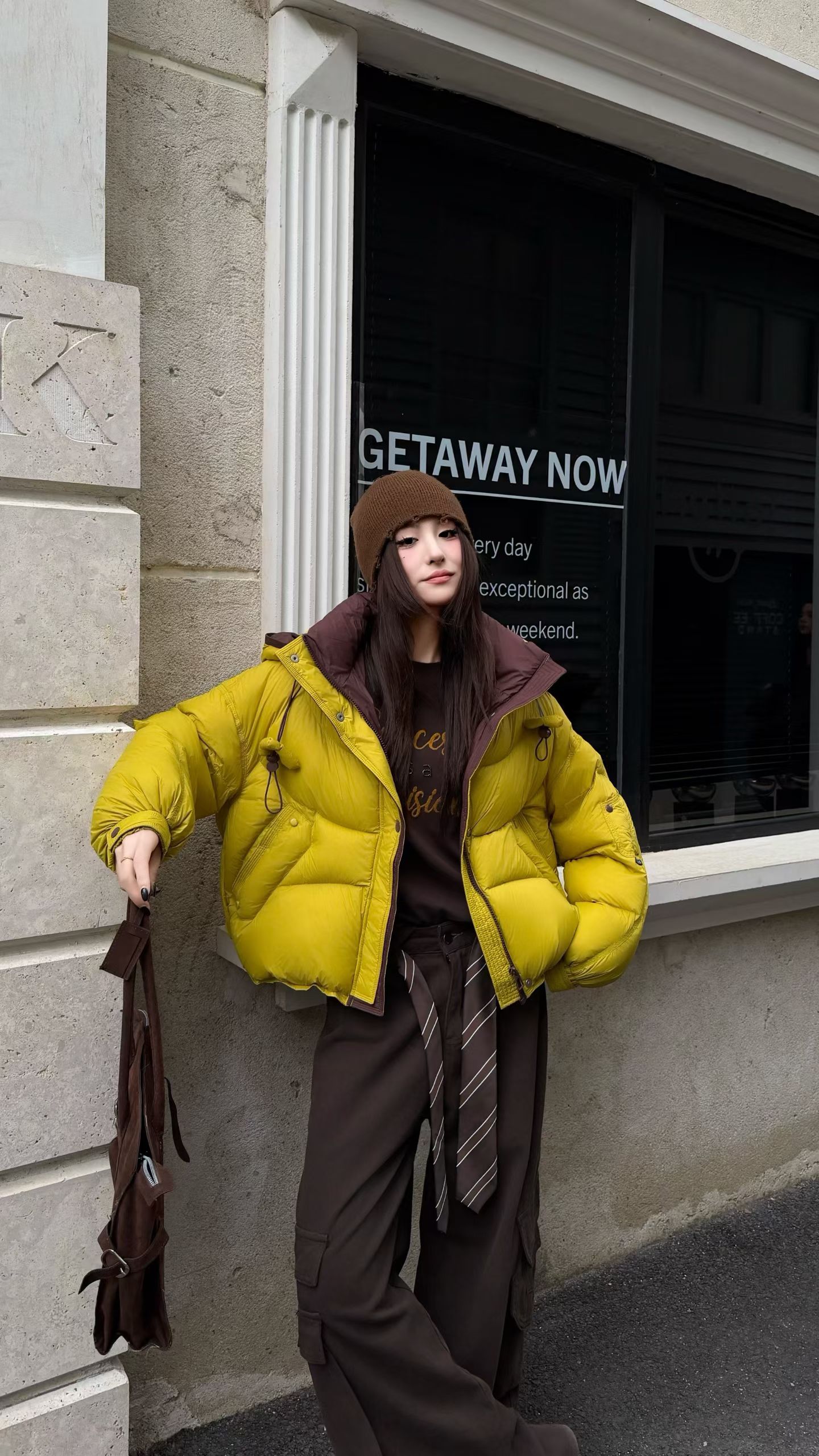 泡芙羽绒服女短款2025年冬季新款韩版撞色连帽拉链宽松保暖面包服