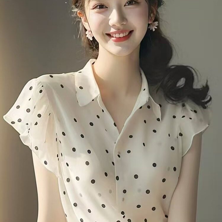 韩系复古风白色波点翻领短袖衬衫女夏季款独特百搭绝美小香风上衣