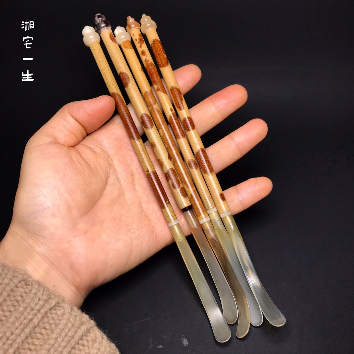 手工红湘妃竹子牛角茶拨茶扒 斑竹红香妃白牛角茶匙茶勺文玩茶玩