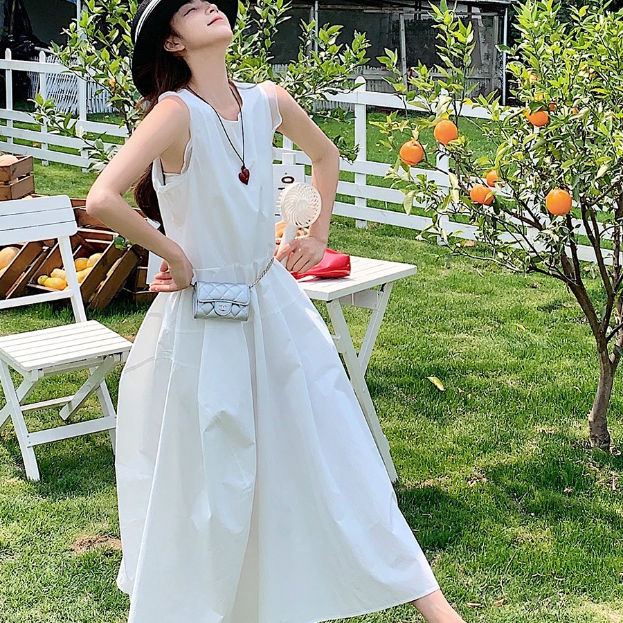 法式白色连衣裙女2025年夏季新款无袖高级感休闲宽松显瘦花苞长裙