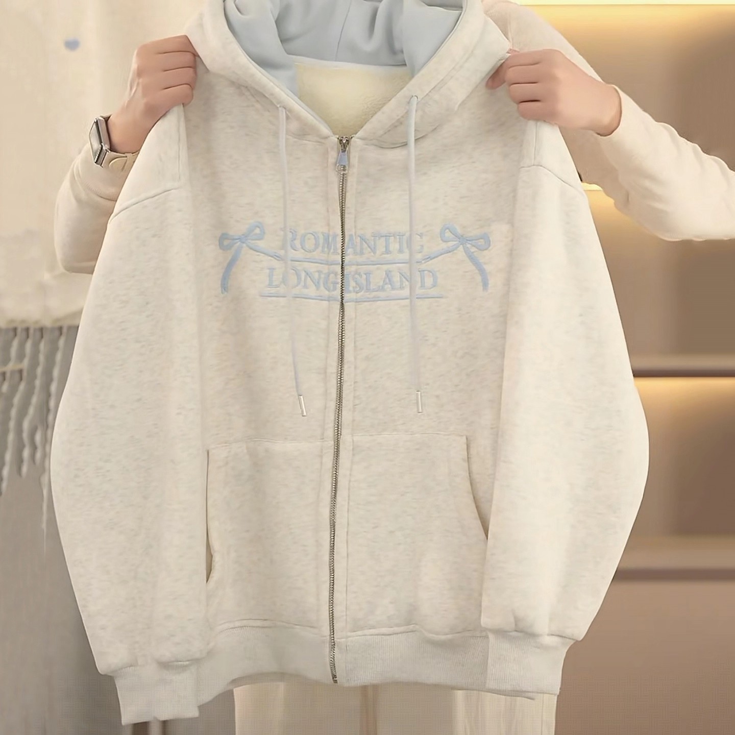 女童加绒连帽卫衣外套今年流行爆款外套秋冬款2025新款儿童冬