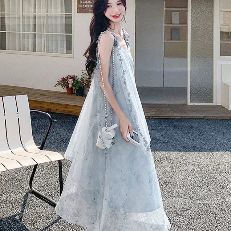 法式晕染蓝色吊带连衣裙女夏高级连衣裙