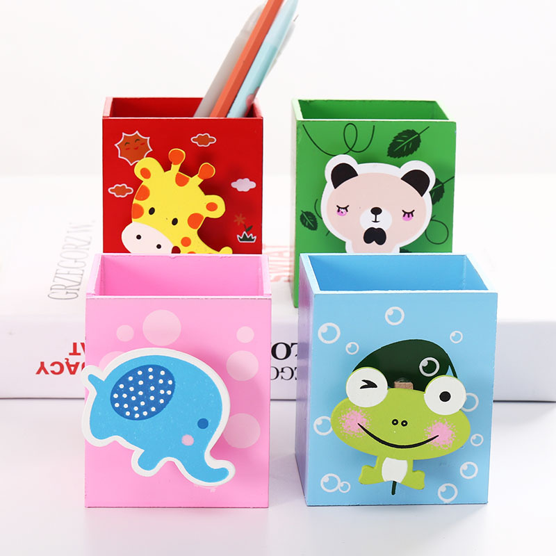 儿童创意礼品卡通木质笔筒创意桌面收纳盒学生文具批发动物盒