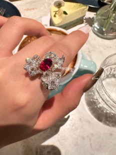 18k白 莫桑比克无烧红宝石 钻石花花戒指 GRS证书 定金