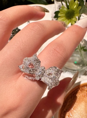 18k金可可爱爱蝴蝶结钻石戒指