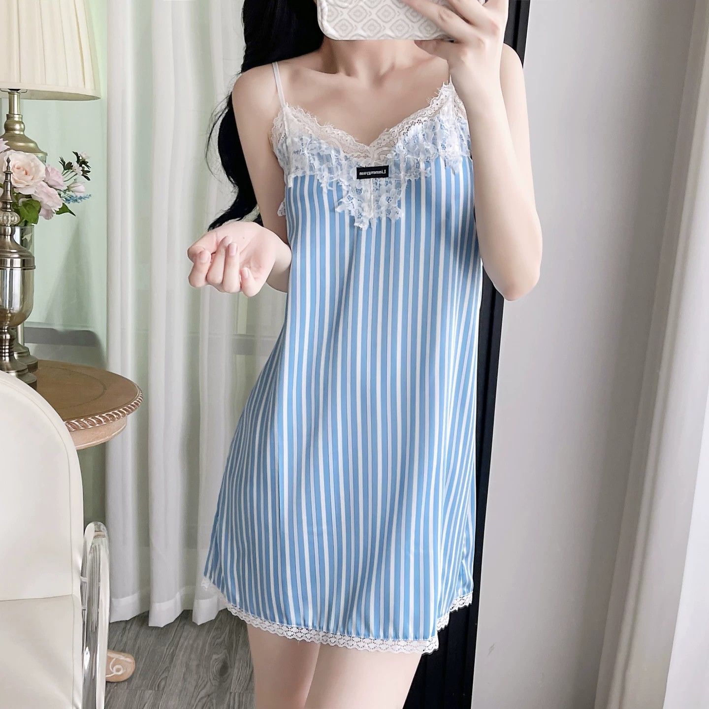带胸垫性感吊带睡裙女夏舒适亲肤