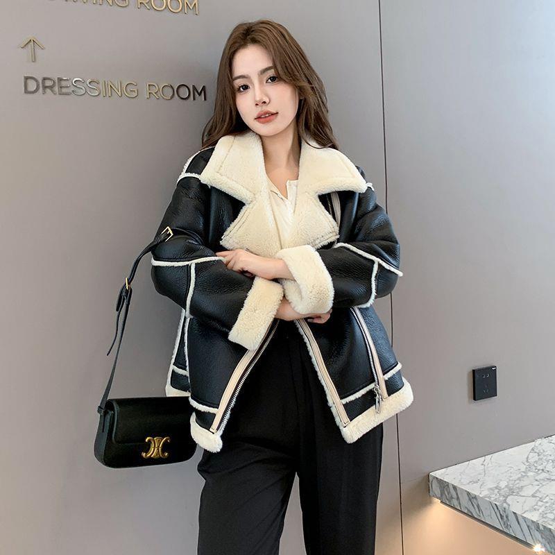 2023新款海宁皮草机车短