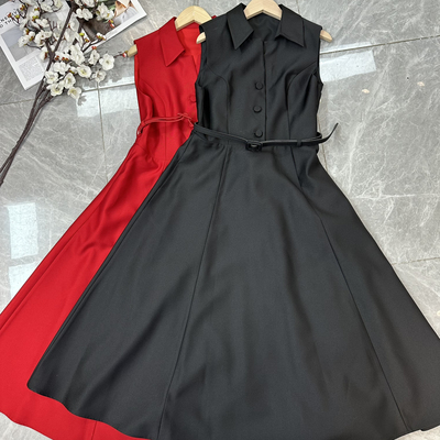 26夏上新重磅丝羊毛V领收腰长裙背心连衣裙(配腰带)（含30%真丝）