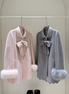 冬上新千金风珍珠点缀翻领毛绒袖口设计感羊毛外套（含10%羊绒）