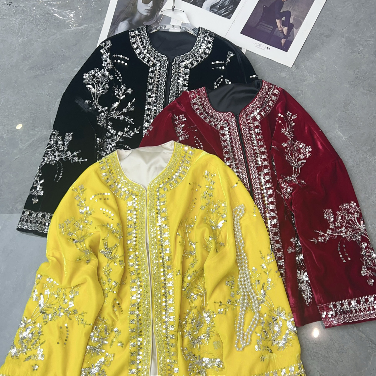 冬上新氛围感高级版重工订珠琥珀流光丝绒短外套（含70%真丝）