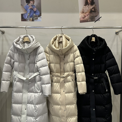 冬上新大牌简约时尚收腰连帽鹅绒服长款保暖羽绒服外套(配腰带)