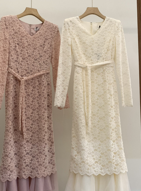冬上新韩系优雅女人味精致修身显瘦重工植绒蕾丝内搭连衣裙