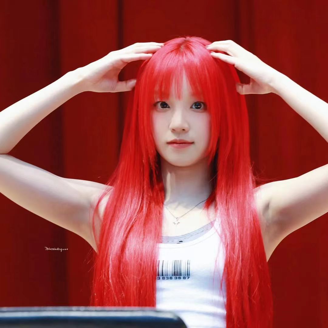 宋雨琦同款网红假发红色长直假发女长发齐刘海全头套金发减龄街拍