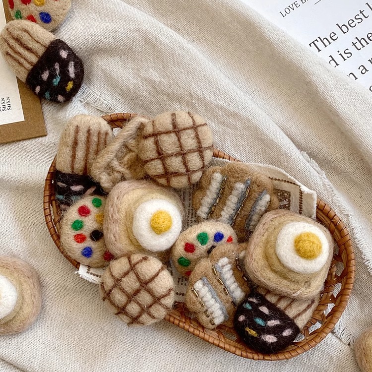 吐司面包新品胸针羊毛毡精致可爱