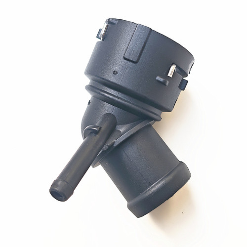 大众A3高波罗上水管接头水箱三通