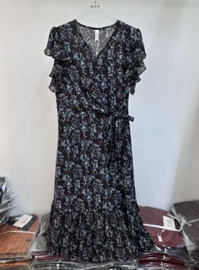 851专柜正品新款夏季女装时尚V领系腰中长短袖透气雪纺连衣裙女51