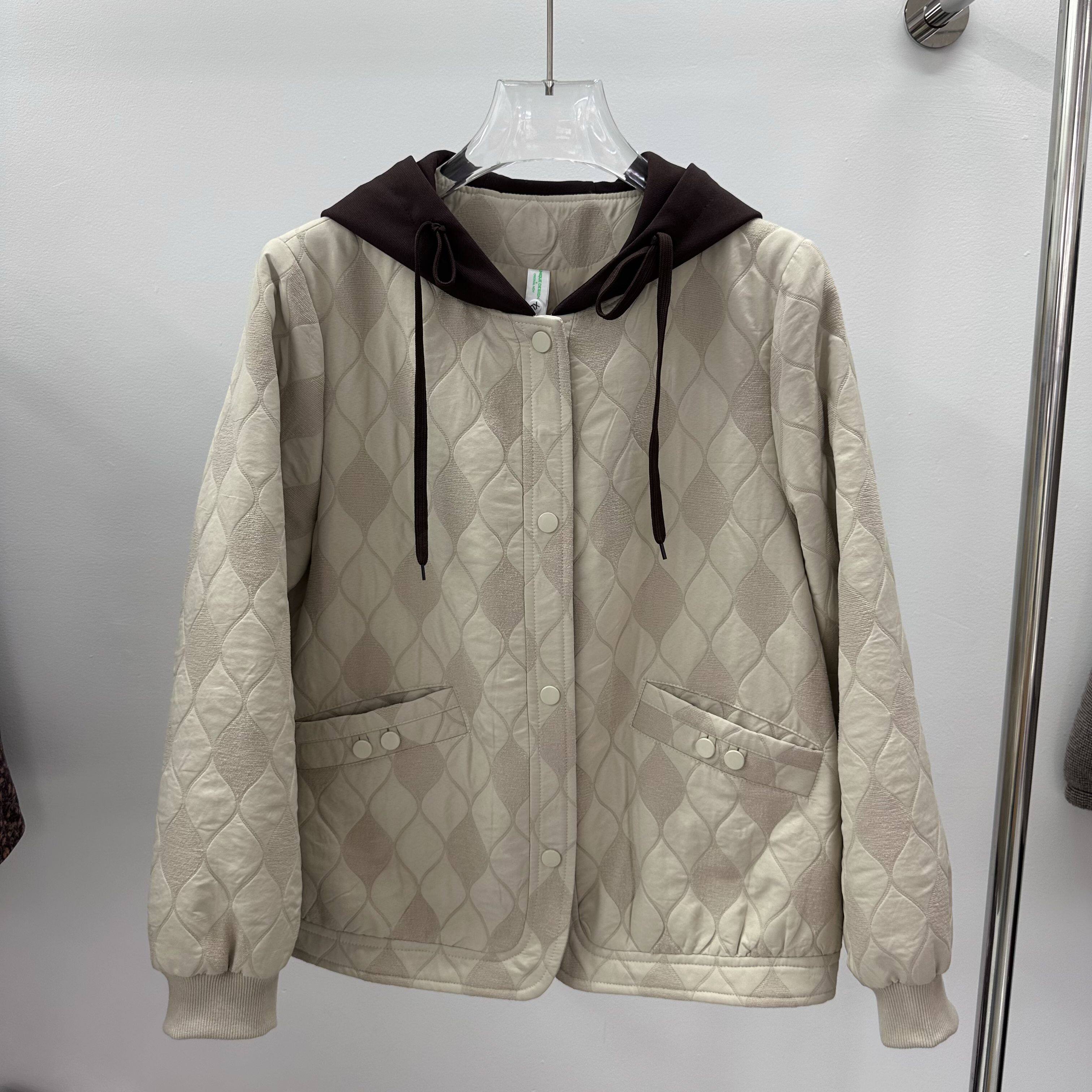 金卡丹25B-09专柜正品新款秋季女装时尚连帽显瘦夹克衫短外套女AA