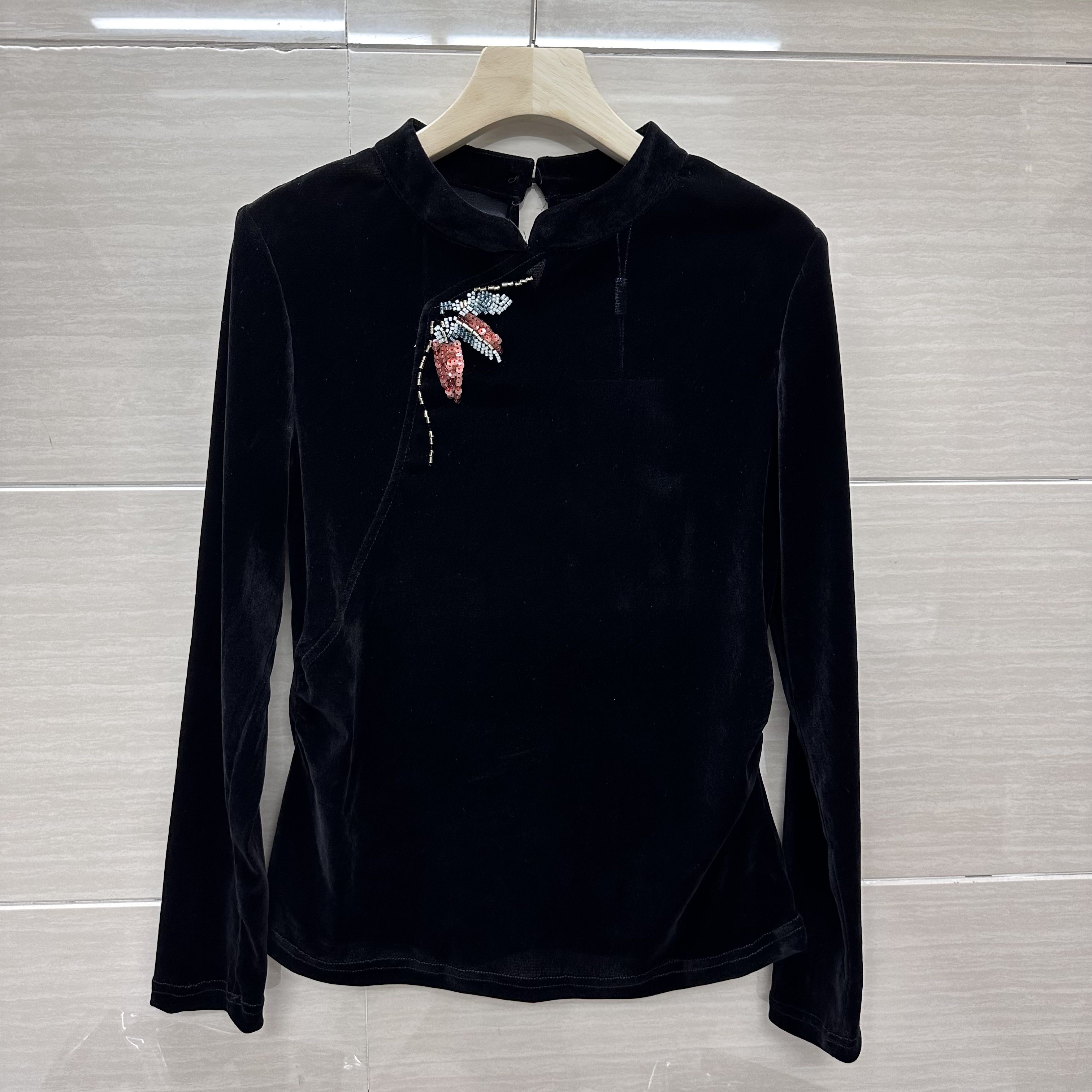 SXMR26-B06专柜正品新款秋季女装修身显瘦金丝绒妈妈装打底上衣06