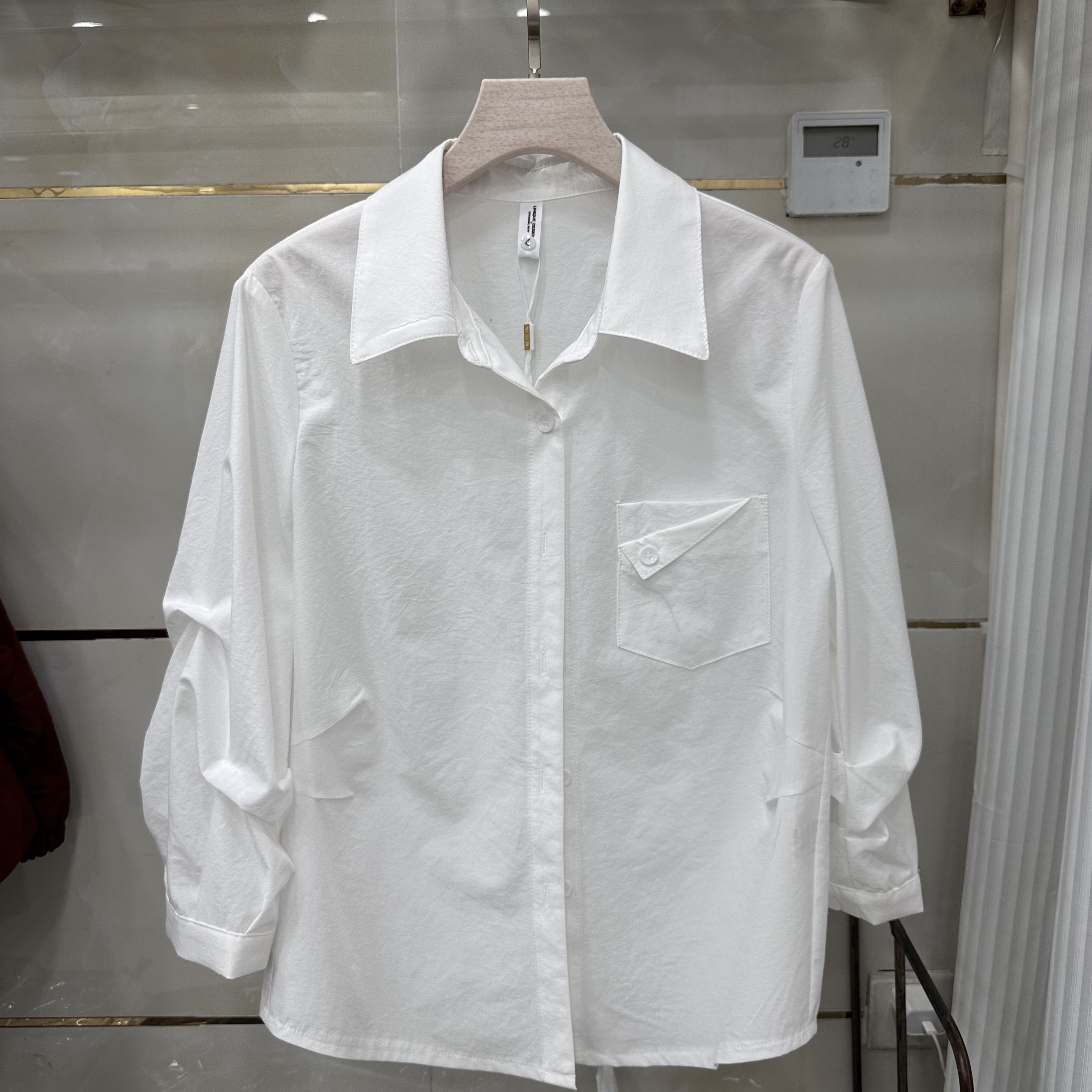 丽诗信LSX-CT2616专柜正品新款春季女装翻领宽松休闲衬衫上衣AA