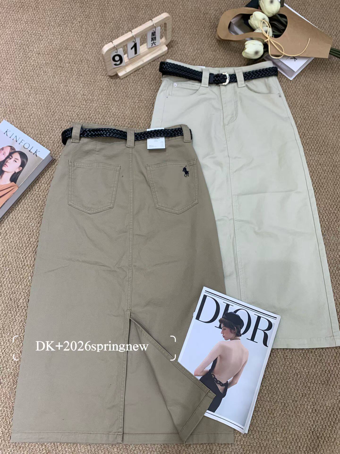 欧洲站2026新款时尚百搭显瘦高腰牛仔半身裙女长款A字裙女腰带