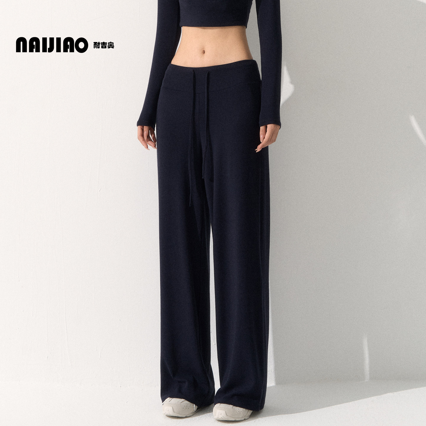 耐吉奥时尚休闲运动长裤女2025新款宽松显瘦垂感直筒裤腿健身裤秋