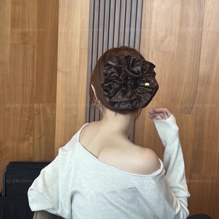 且茉~洋气主理人~时尚豹纹抓夹饱满后脑勺鲨鱼夹发抓新款头饰发饰