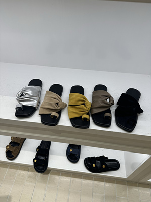 特价 Mysa 严选品质夏季新款女鞋舒适平底设计感凉拖