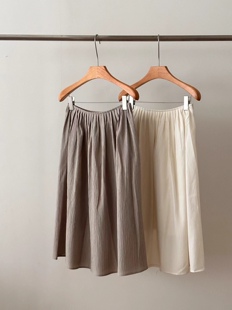 春夏 裙子 两色入 质感很好