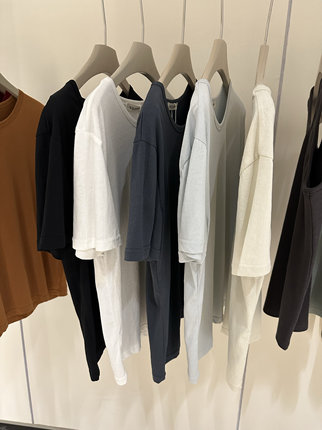 We lover打底短袖五色入T恤白T黑色白色浅蓝面料舒服透气67%棉