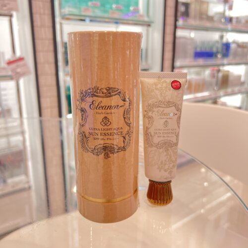 日本Eleanor轻羽素肌水凝防晒49g