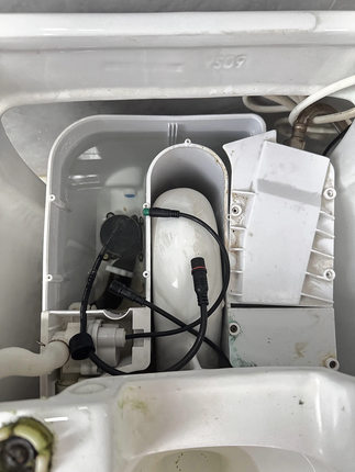 智能马桶增压水泵  U型水箱专用水泵，启动器，大流量冲力12V50W