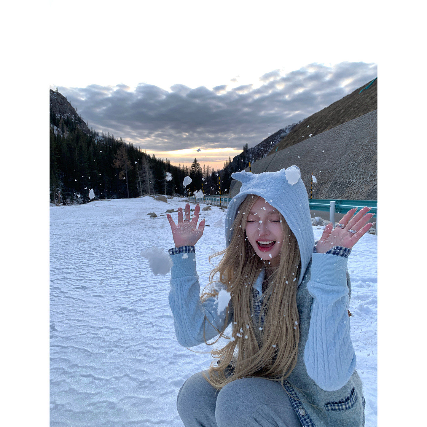 Ceezzzi 角角小恶魔 连帽灰色拉链厚毛衣外套女短款麻花针织开衫,个性定制/设计服务/DIY,棉服工装,淘宝优惠券,粉丝福利购,淘宝优惠卷