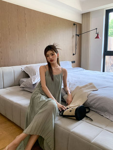 【陈格格】你的要温柔感~吊带中长裙度假风气质百褶连衣裙夏女装