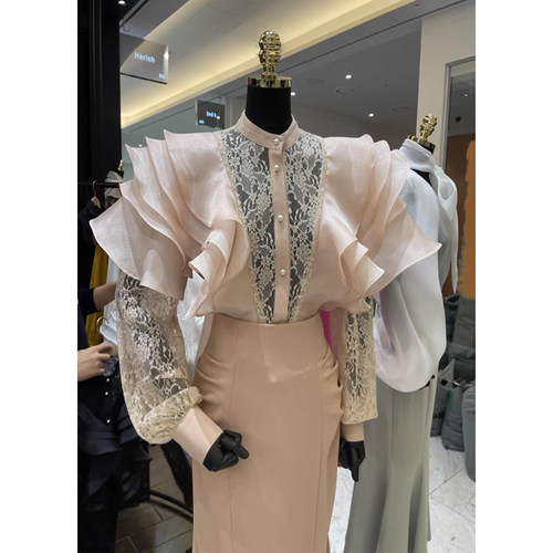 立体勾花镂空荷叶边蕾丝拼接衬衫