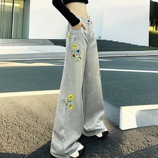 休闲宽松直筒阔腿裤 复古花朵刺绣牛仔裤 今年流行爆款 春季 2025新款