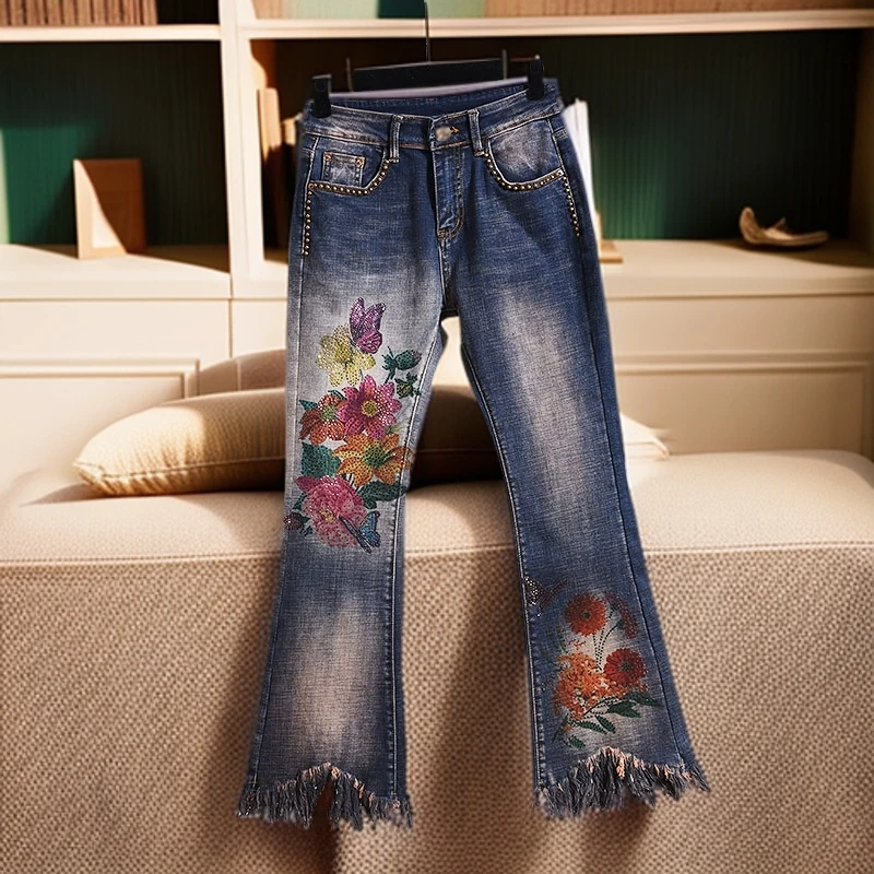 彩绘花朵钉珠弹力喇叭牛仔九分裤