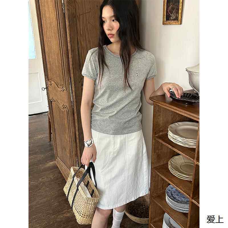 衣夫 简约百搭精棉圆领t恤女2025秋季新款设计感小众短袖上衣5287