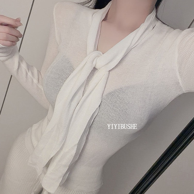 纯欲女人味V领飘带打底针织衫