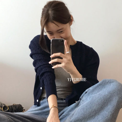 百搭显瘦长袖针织开衫外套
